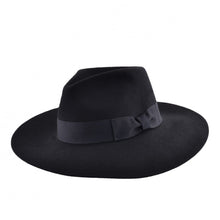 Cargar imagen en el visor de la galería, Gladwin Bond Daisy Winter Hat Black